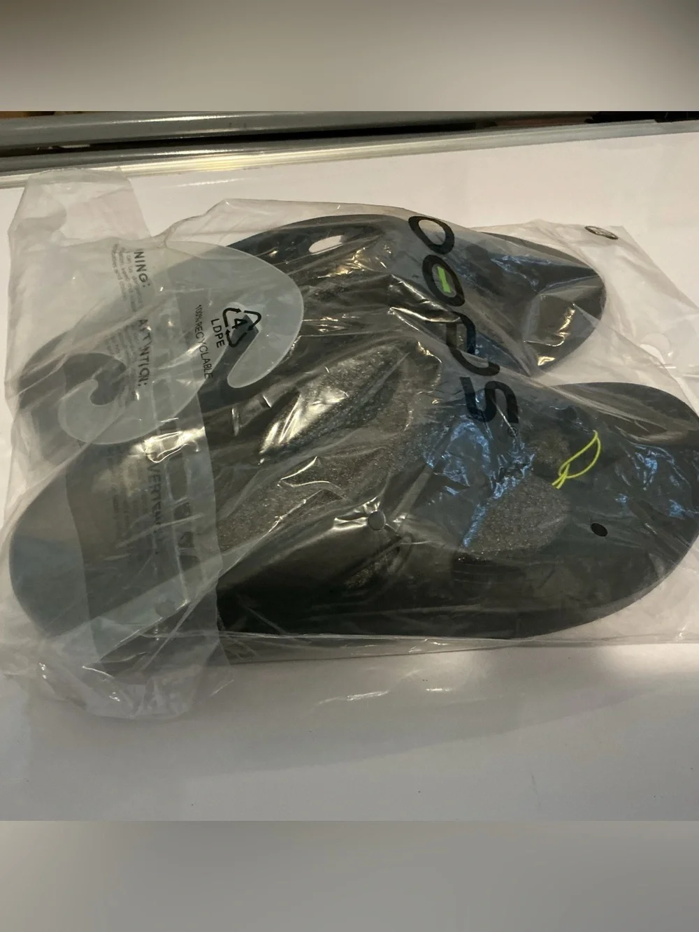 OOFOS OOriginal Black Recovery Sandals Men’s 15 Women’s 17 NWT